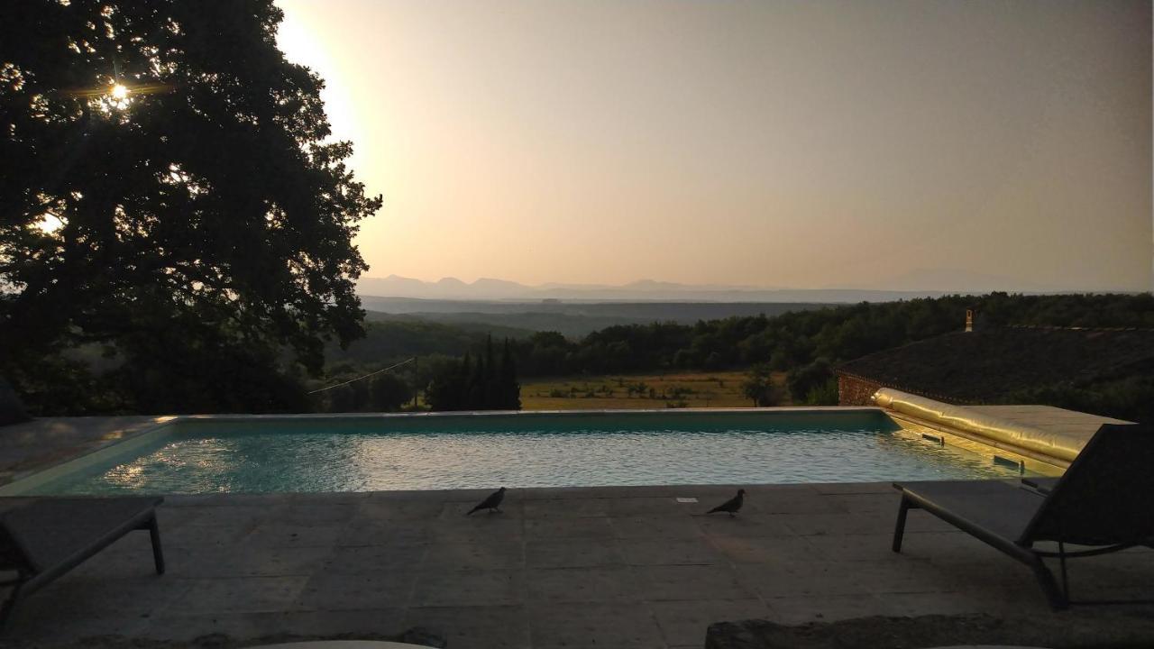 耶布拉夏斯农场酒店 Réauville 外观 照片