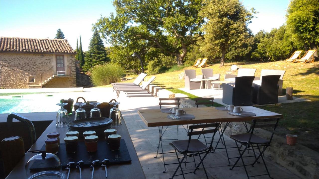 耶布拉夏斯农场酒店 Réauville 外观 照片